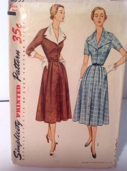 3539 SIMPLICITY 1951 BUTTON SHIRTWAIST V-DRESS, DETACH COLLAR PATTERN 18 BUST 36B UNCUT
